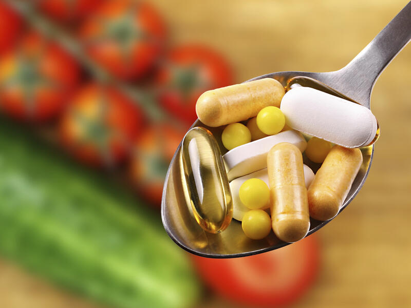 how-to-choose-the-right-vitamins-and-supplements-1