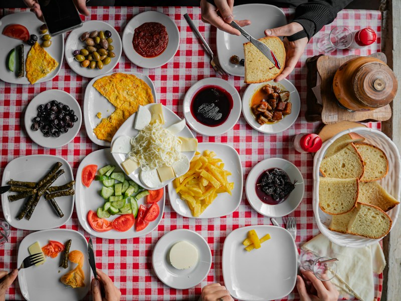 Nutritious breakfast table to support a growing child